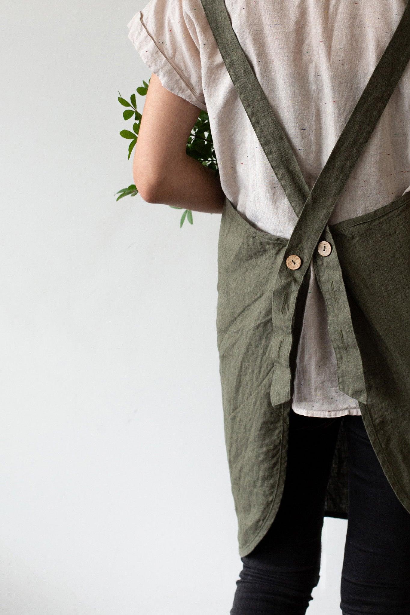 Linen Apron - Forest green Confetti Mill